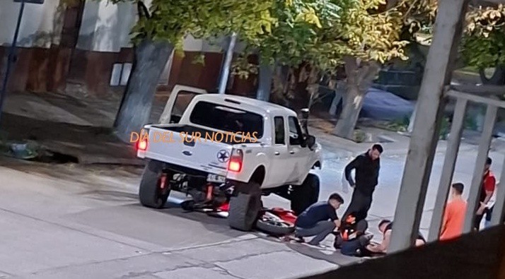 Camioneta 4x4 arrolló a motorista