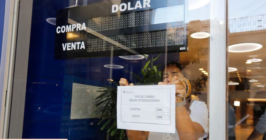  Dólar sin cepo se negocia a $1.190 para la venta en el Banco Nación